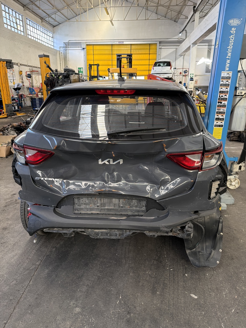 Kia Stonic 1.2 CVVT (YB)