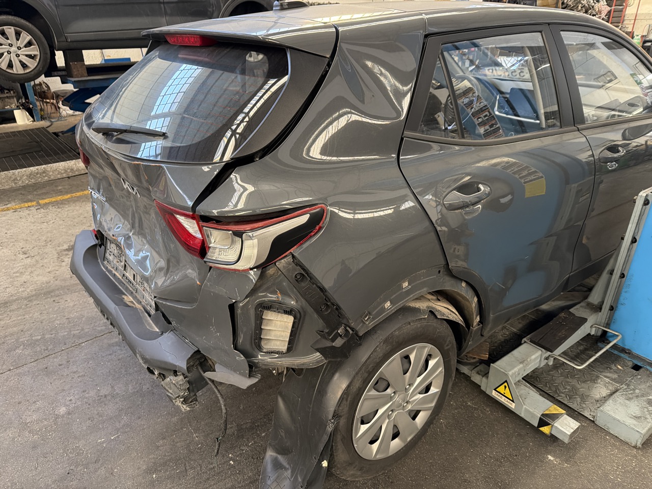 Kia Stonic 1.2 CVVT (YB)
