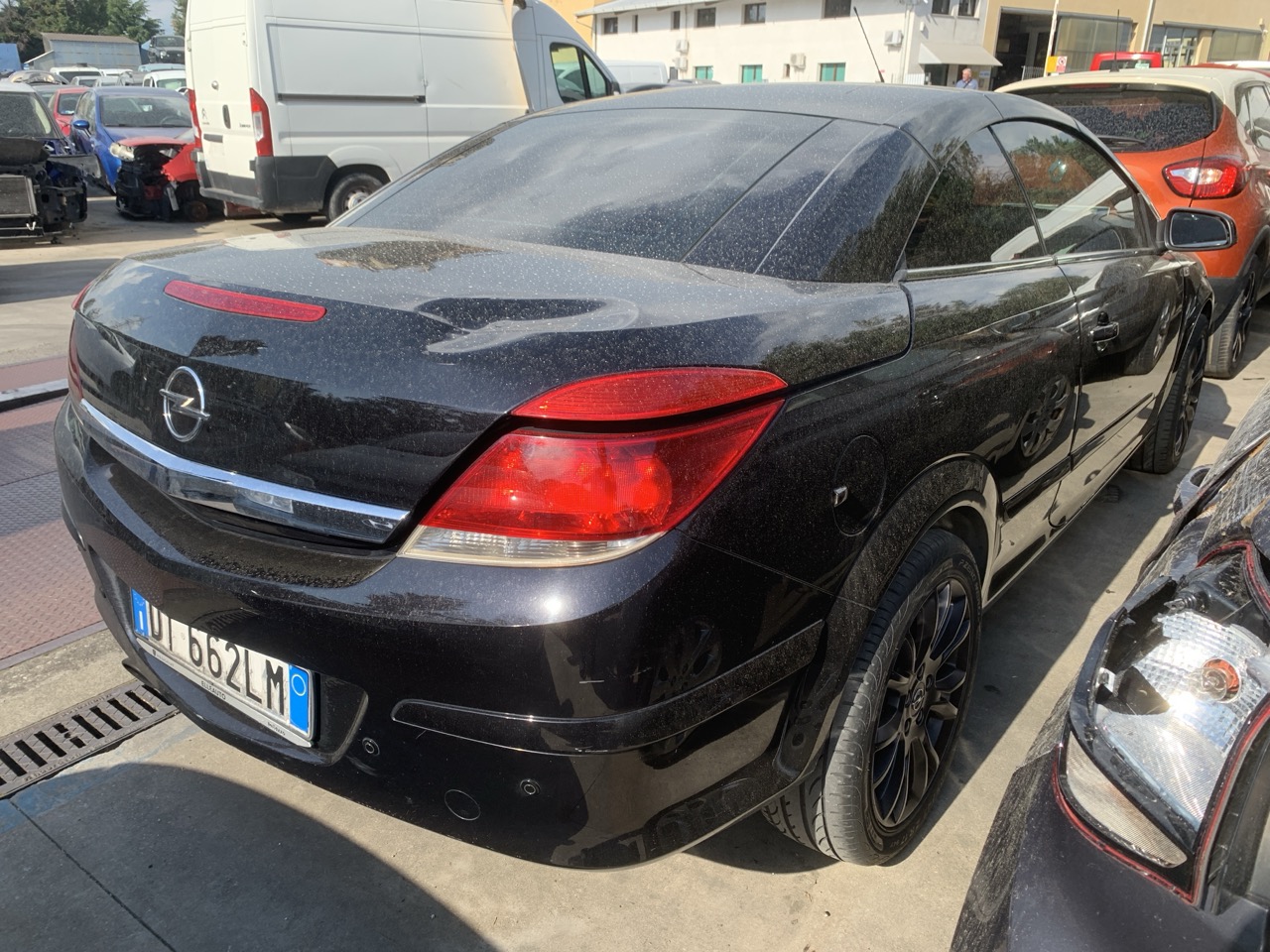Opel Astra H TwinTop 1.9 CDTi (A04)
