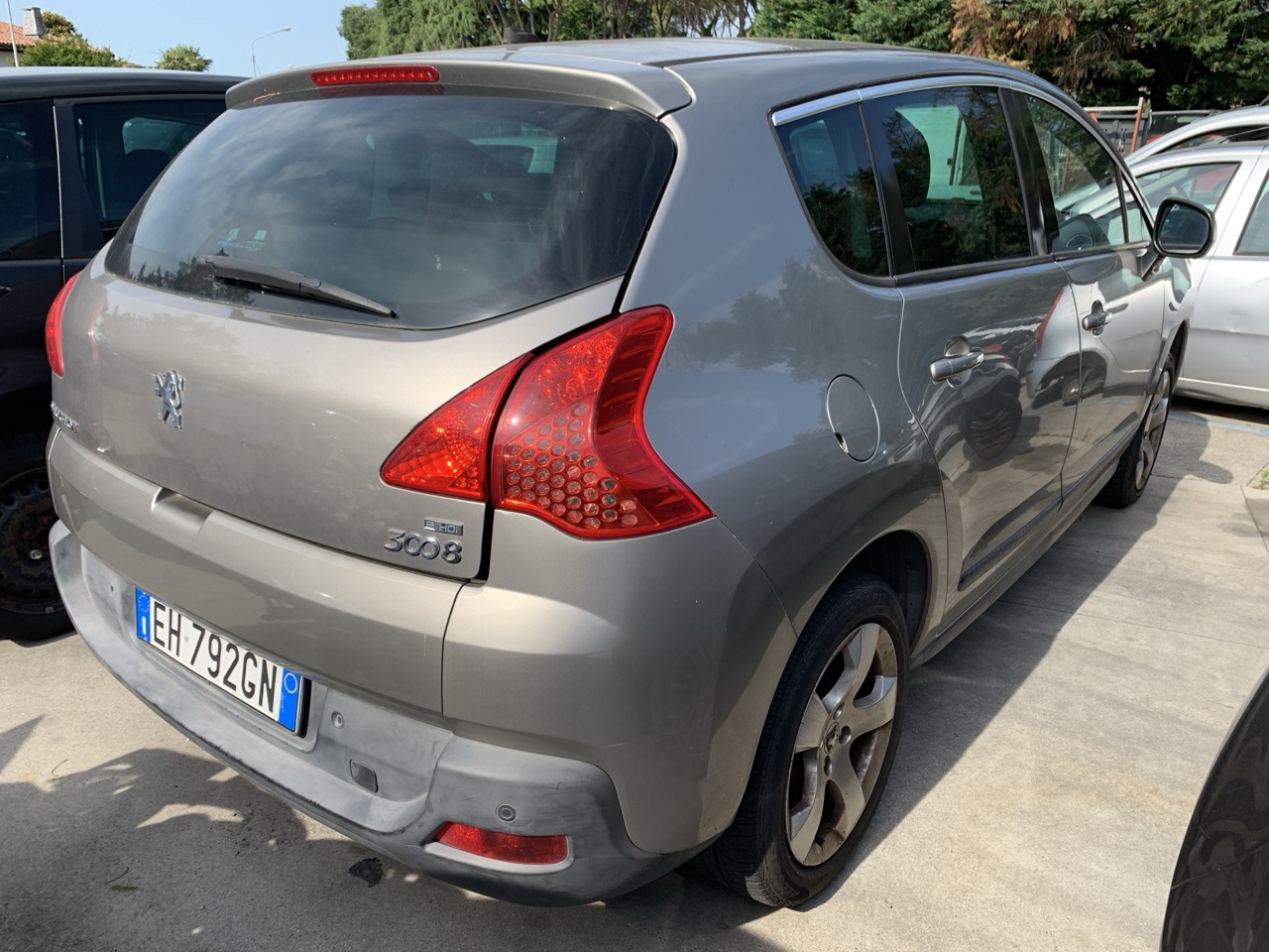 Peugeot 3008 MPV/Space Wagon 1.6 HDi (0U)