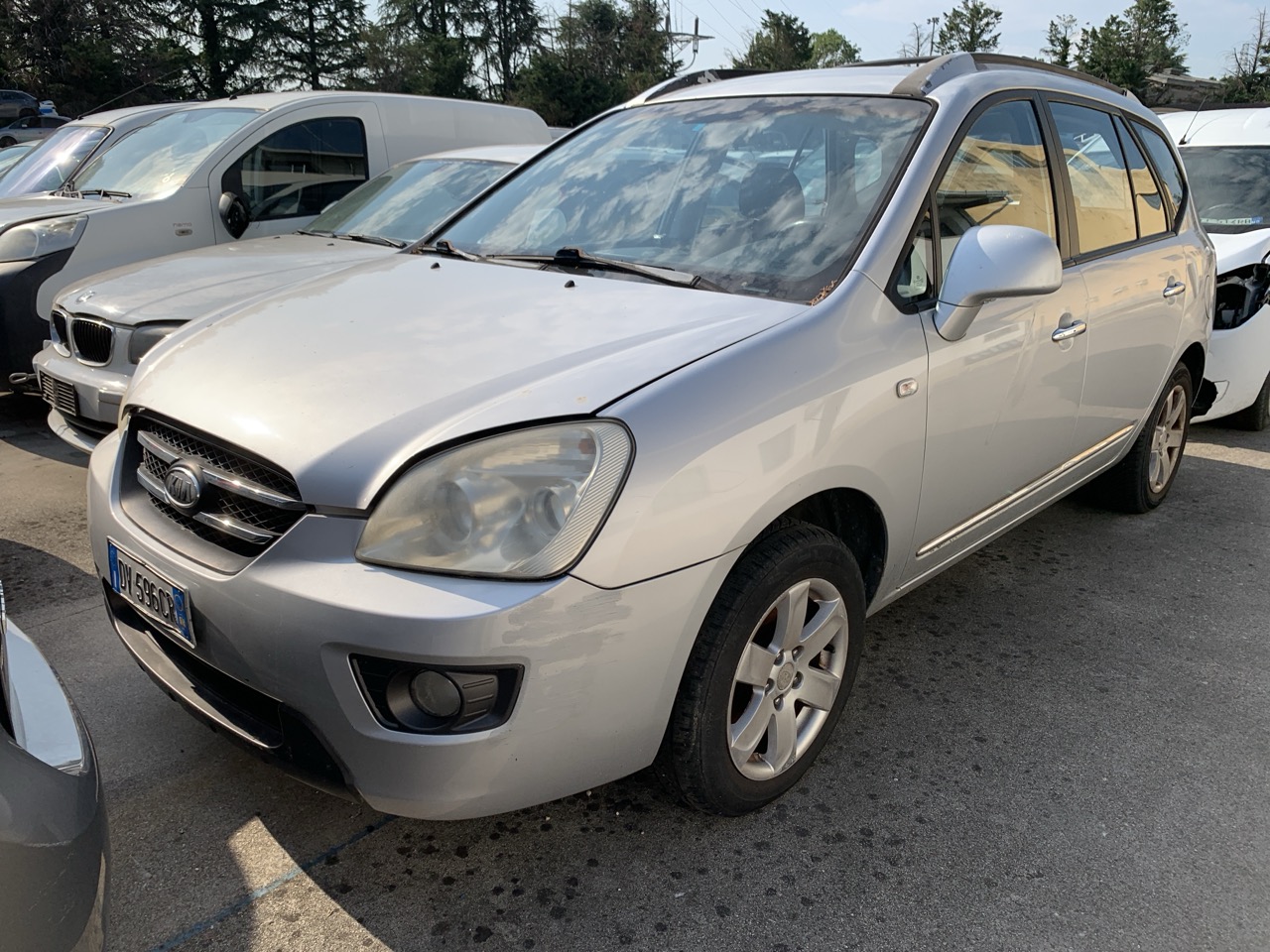 Kia Carens III MPV/Space Wagon 2.0 CRDi 140 (UN)