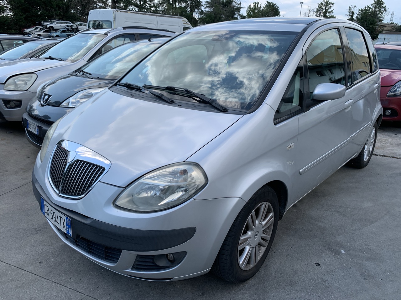 Lancia Musa 1.3 D Multijet (350)