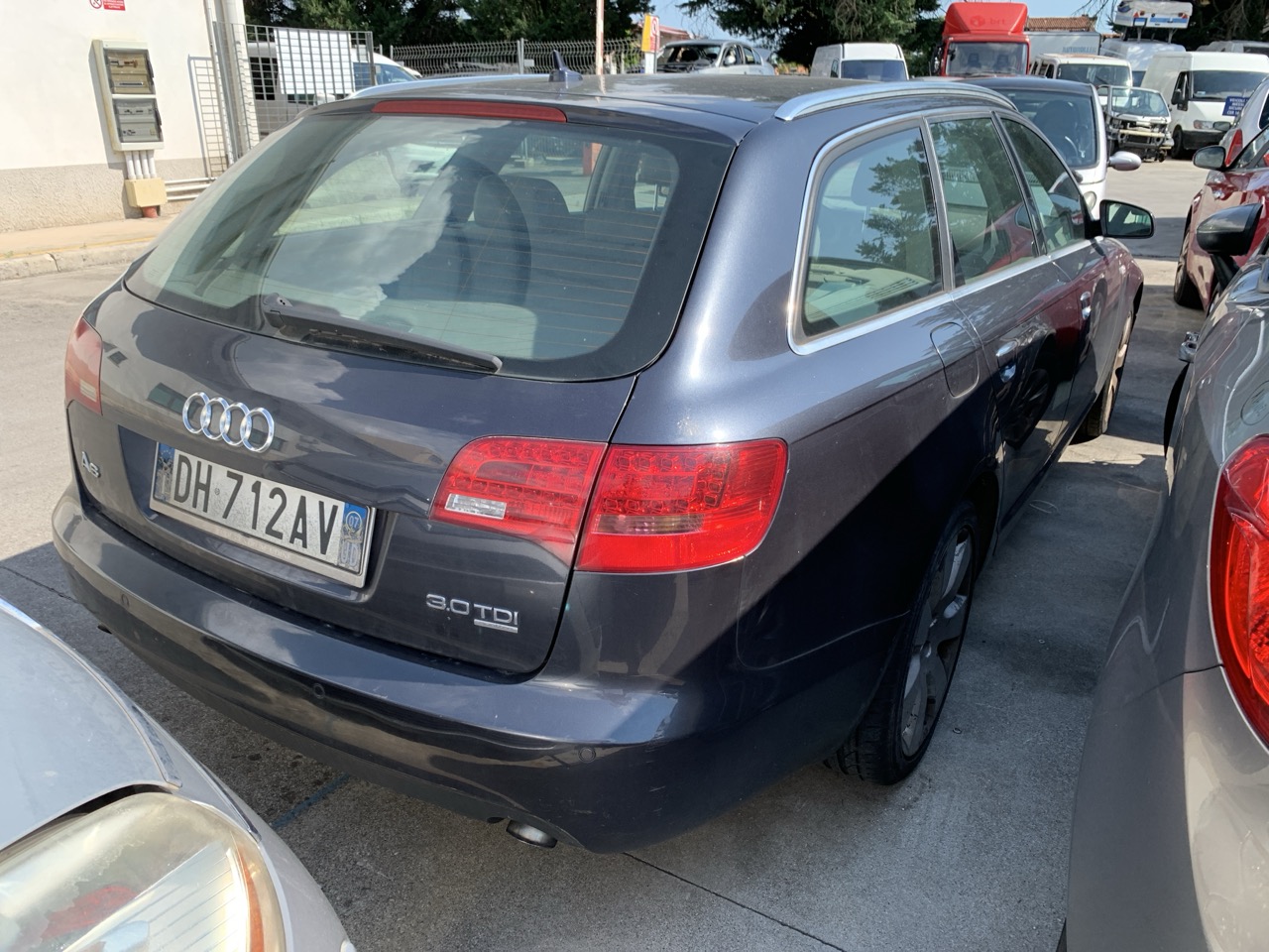 Audi A6 Avant 3.0 TDI quattro (4F5)