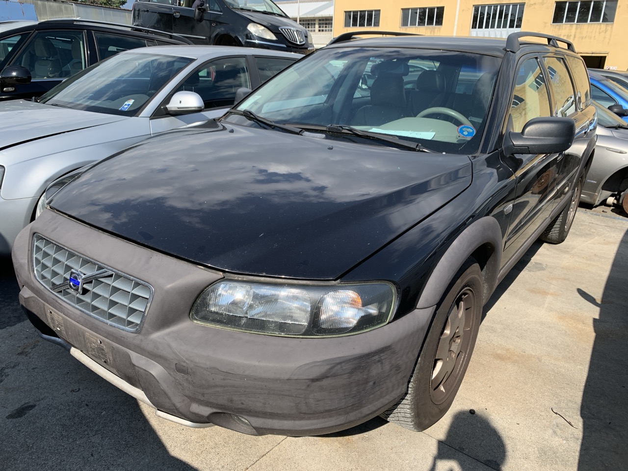 Volvo XC70 Cross Country 2.4 D5 XC AWD (295)